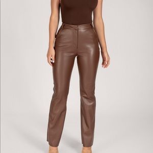 Tyra Straight Leg Faux Leather Pants in Chocolate